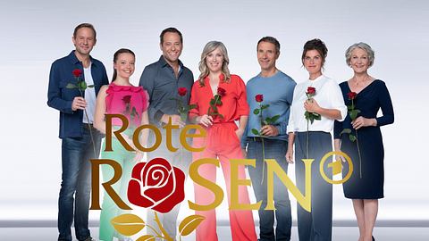 Rote Rosen Logo mit den neuen Schauspieler*innen der 19. Staffel - Foto: ARD/Thorsten Jander