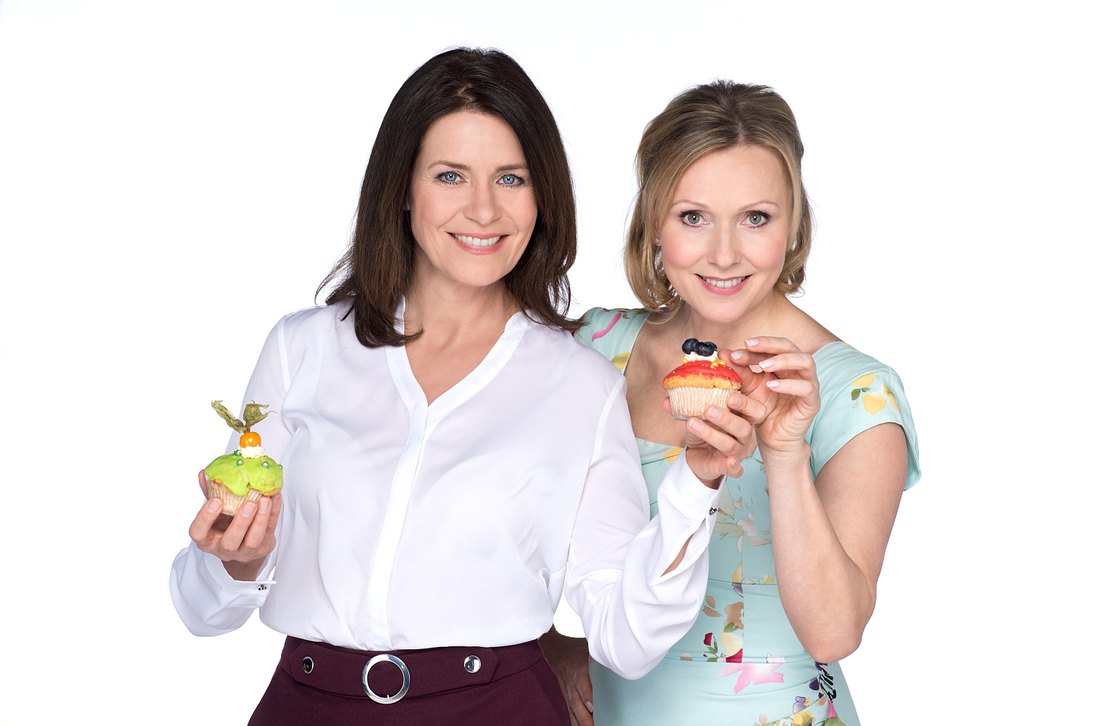 Rote-Rosen-Star Patricia Schäfer und Dana Golombek im Interview. Rote-Rosen-Star Patricia Schäfer und Dana Golombek im Interview.