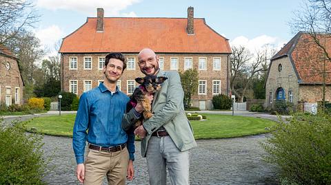 Die neue ARD-Show Die Hundeprofis mit Tierarzt Dr. Karim Montasser und Ralph Morgenstern - Foto: SWR/Gerard Santiago