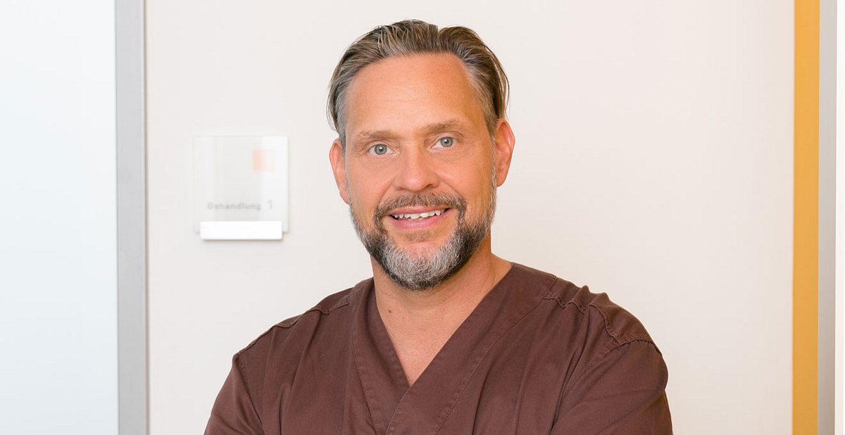 Dr. Jochen H. Schmidt, leitender Zahnarzt vom Carree Dental in Köln. 