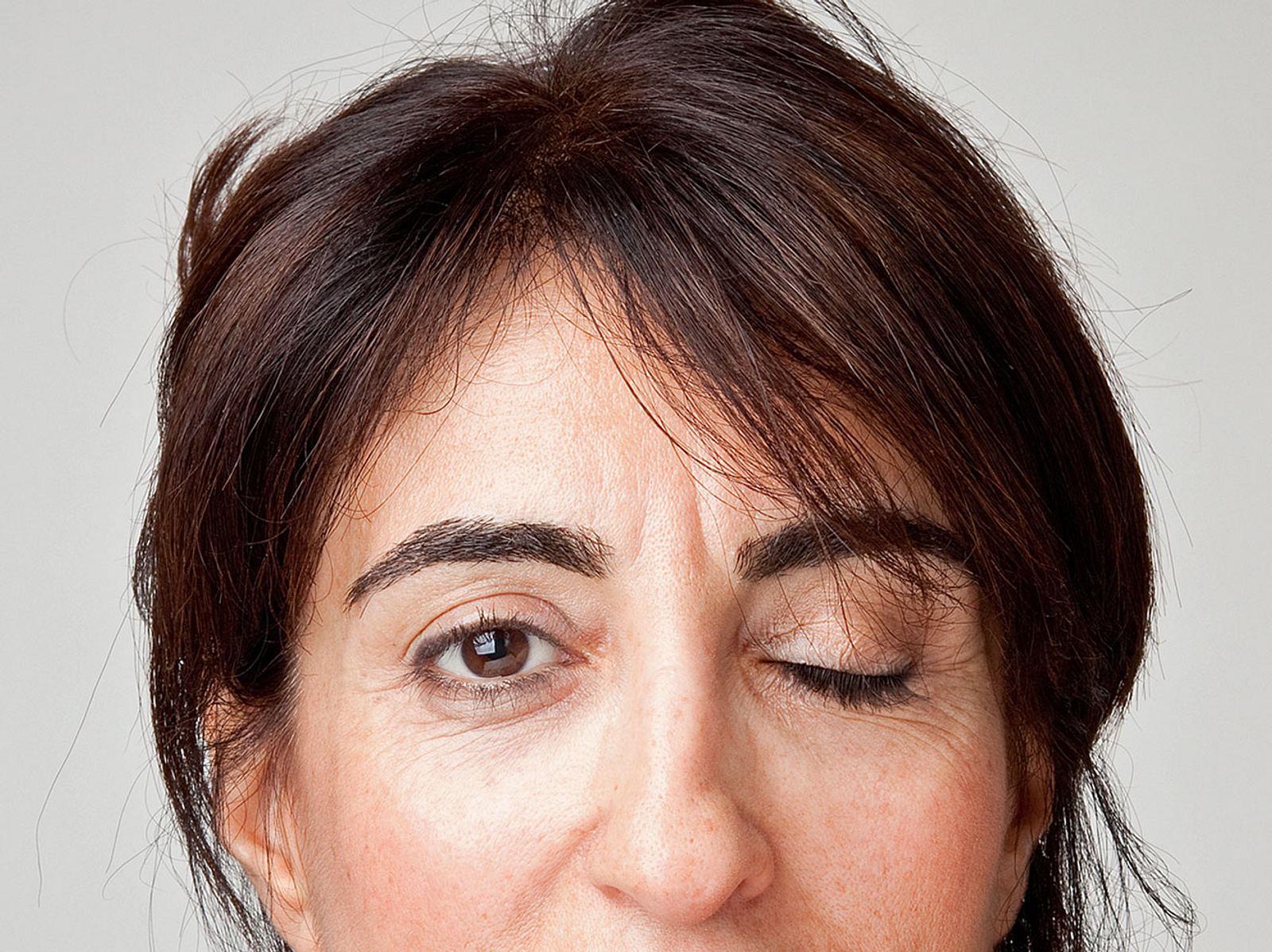 Häufiges Augenzucken: Wann spricht man von Hemispasmus facialis? |  Liebenswert Magazin