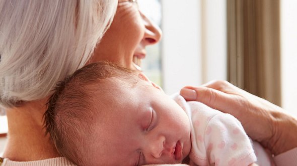 So sind Sie als frischgebackene Oma gut ausgestattet.  - Foto: monkeybusinessimages / iStock