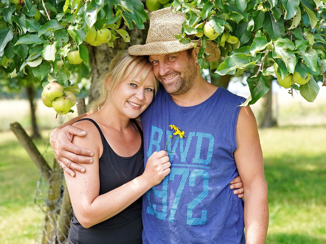 Bauer sucht Frau-Paar Stephan und Steffi werden heiraten. Bauer sucht Frau-Paar Stephan und Steffi werden heiraten.