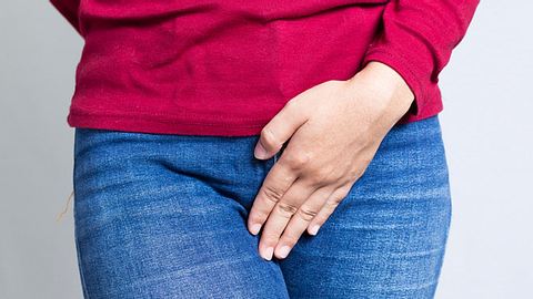 Beckenbodensenkung: Ursachen, Beschwerden und Therapien - Foto: champja / iStock