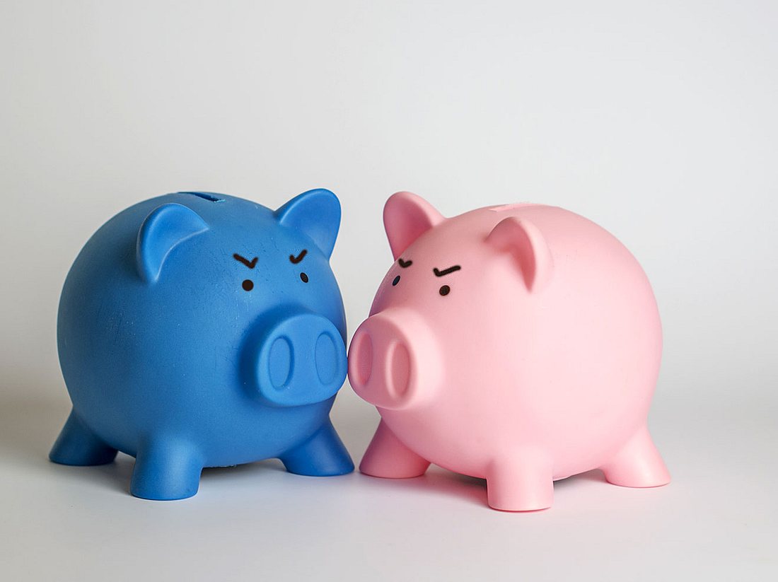 Wir geben Beziehungstipps für den richtigen Umgang mit Geld in der Beziehung. Wir geben Beziehungstipps für den richtigen Umgang mit Geld in der Beziehung.