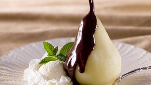 Ein echter Klassiker: Birne Helene.  - Foto: cobraphoto / iStock 