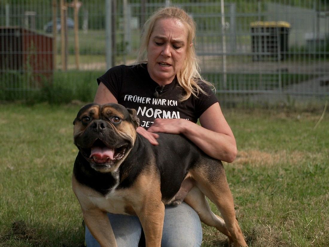 Britta Merkel mit Hund Bruno Britta Merkel mit Hund Bruno