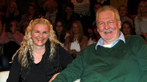 Tamme Hanken Pferde-Chiropraktiker mit seiner Ehefrau Carmen bei Markus Lanz 2015. - Foto: imago/STAR-MEDIA