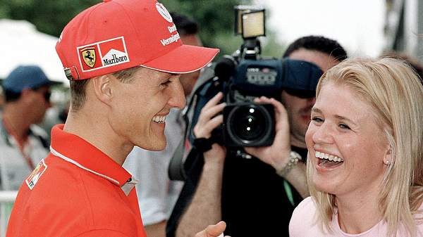 Michael und Corinna Schumacher. - Foto: PAUL CROCK / Getty Images