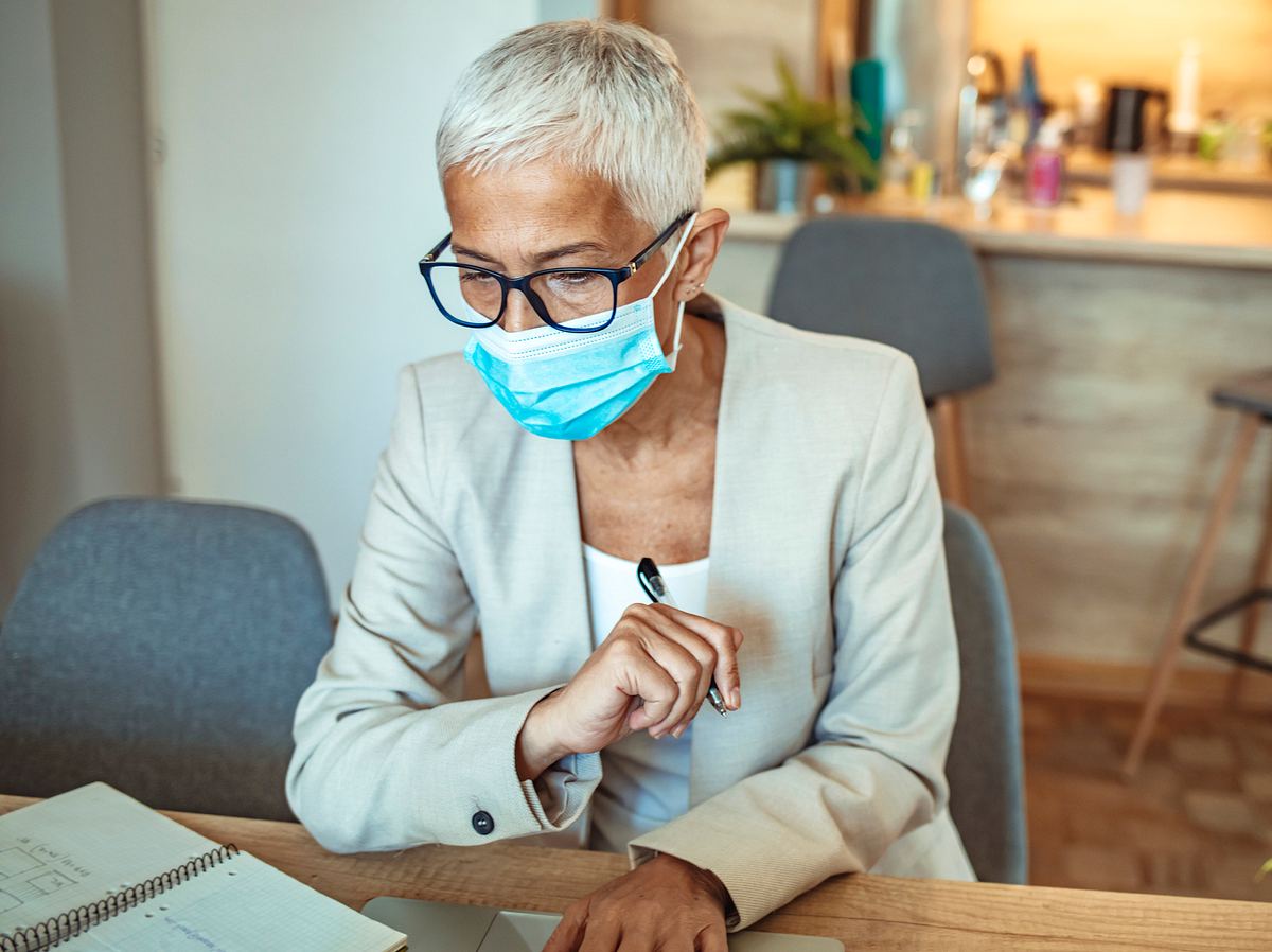 Folgt nun die Maskenpflicht am Arbeitsplatz?