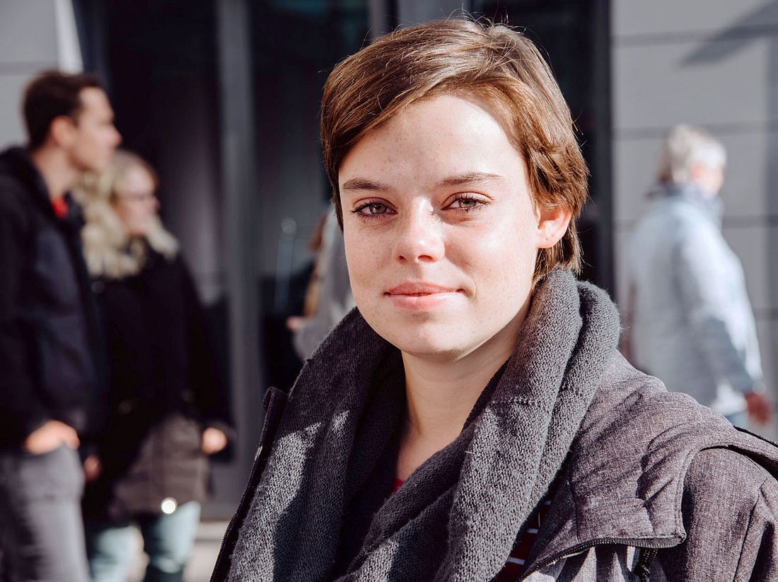 Jessica Lenz, die Toni bei Dahoam is Dahoam, verlässt die Serie. Jessica Lenz, die Toni bei Dahoam is Dahoam, verlässt die Serie.