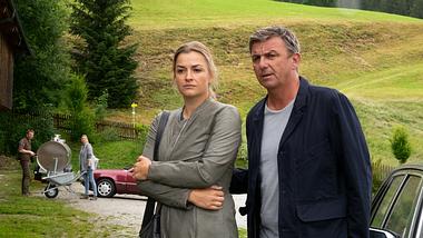 Anne und Dr. Martin Gruber.  - Foto:  ZDF/Erika Hauri