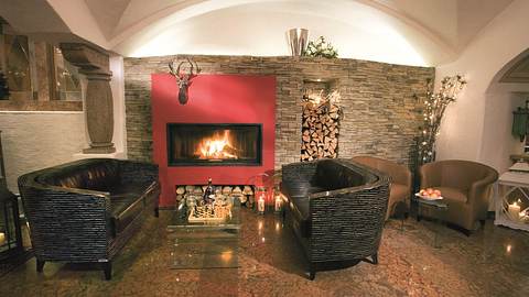 Meins-Gewinnspiel: Kurzurlaub ins 4-Sterne Hotel Berghof in den Salzburger Bergen