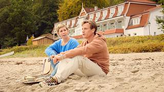 Dr. Nice (Patrick Kalupa) und Janne (Brigitte Zeh) - Foto: ZDF/Rudolf Wernicke