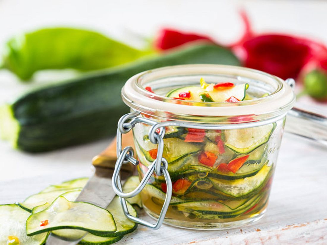 Rezept für eingelegte Zucchini Rezept für eingelegte Zucchini