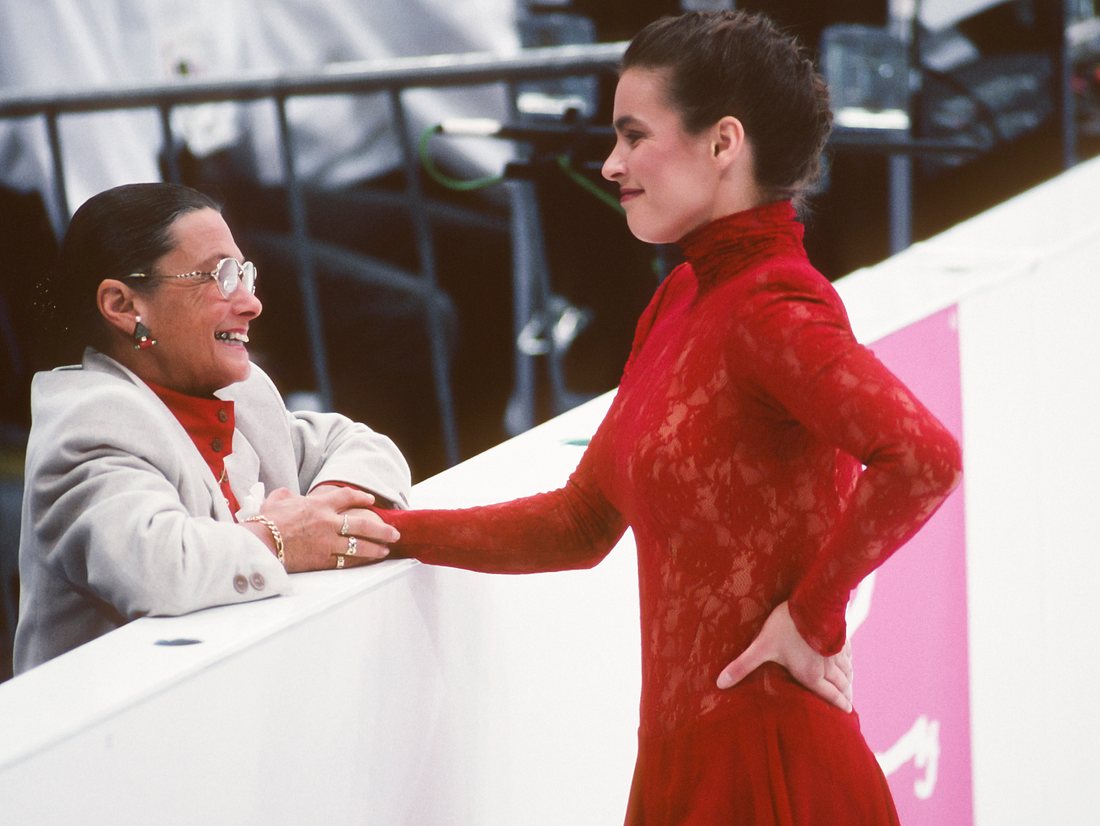 Trainerin Jutta Müller und Eiskunstläuferin Katarina Witt. Trainerin Jutta Müller und Eiskunstläuferin Katarina Witt.