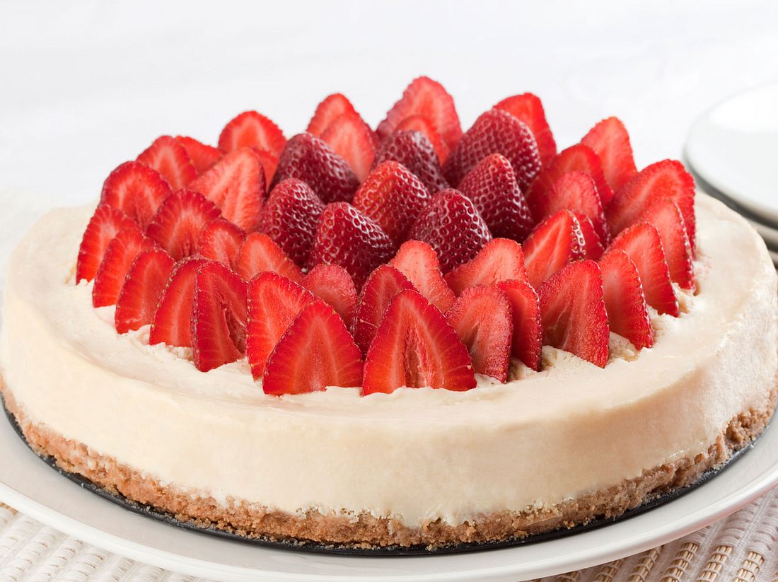 Diese Torte kann vielfältig dekoriert werden. Erdbeertorte