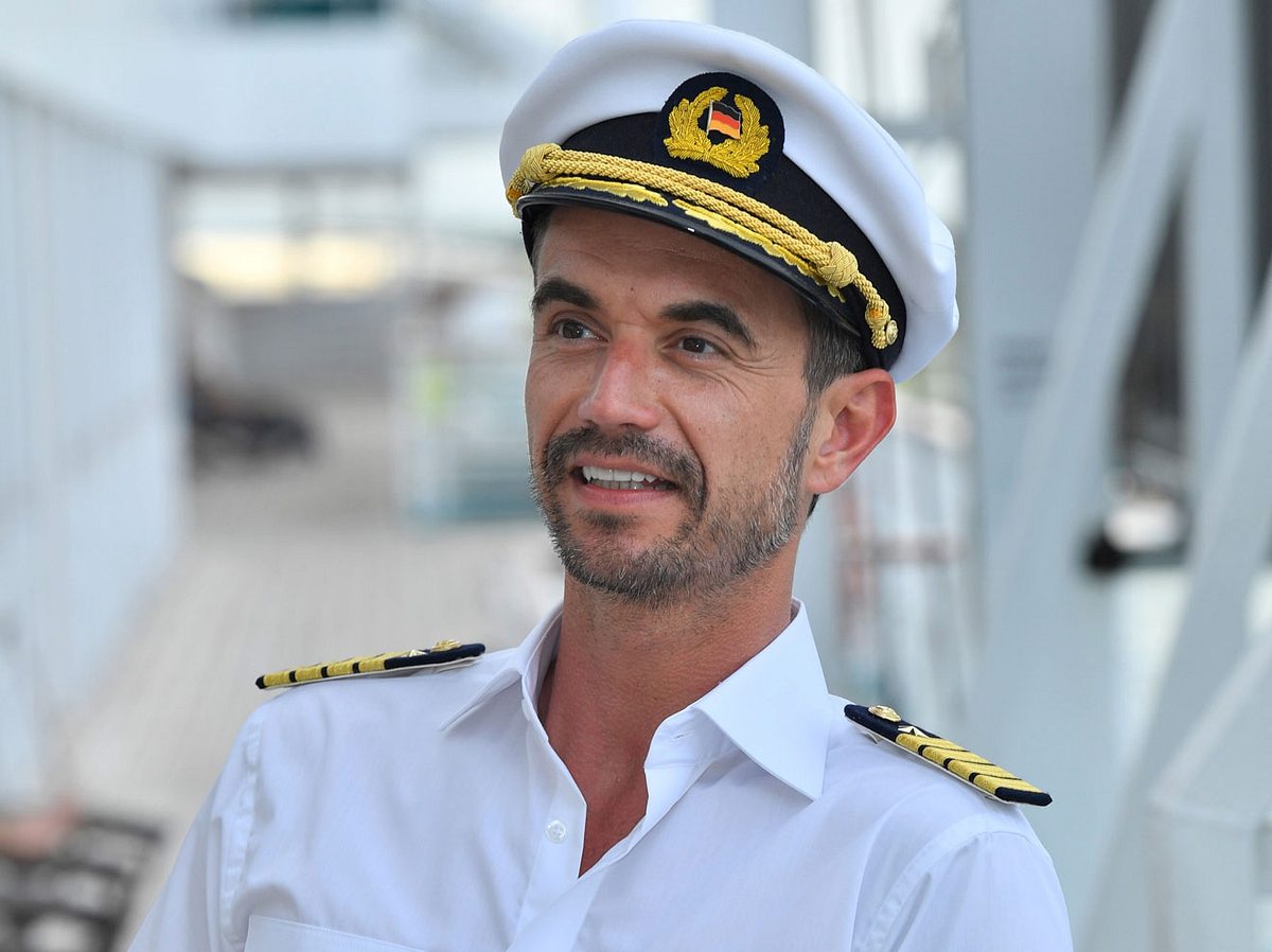 Florian Silbereisen als 'Traumschiff'-Kapitän Max Parger.
