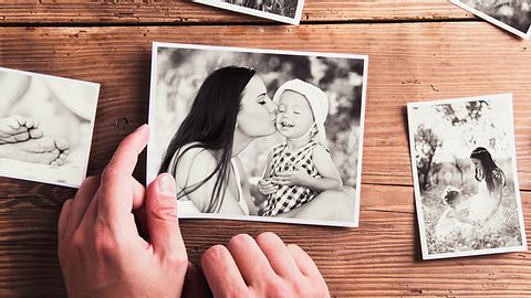 Fotos richtig präsentiert, macht Erinnerungen noch schöner. - Foto: Halfpoint / iStock