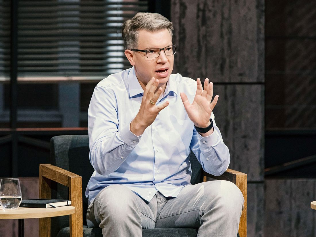 Immer geradeaus und das Ziel fest im Blick: Frank Thelen. Frank Thelen: Der authentische Löwe