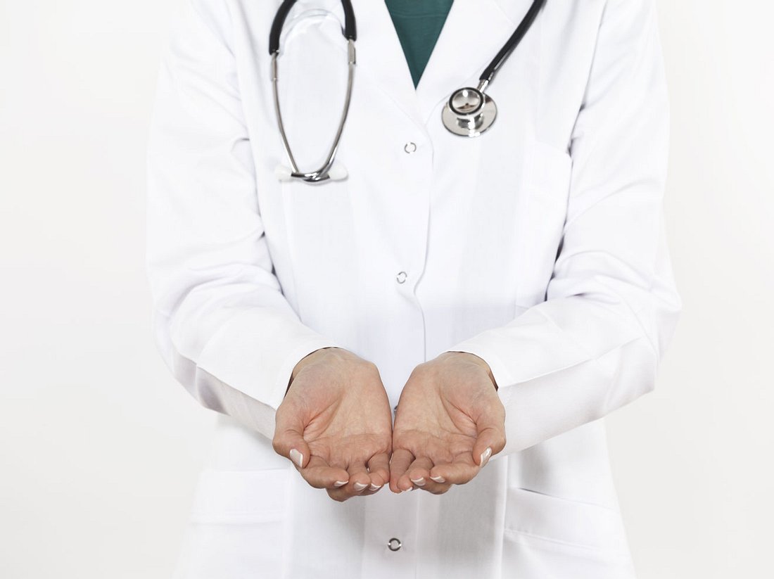 Auch Frauen müssen zum Urologen Auch Frauen müssen zum Urologen