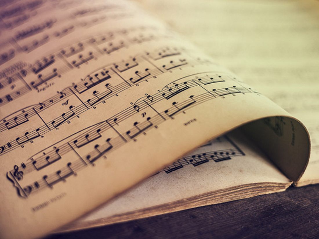 Musiktherapie: So entspannen Sie mit angenehmen Klängen. Musiktherapie: So entspannen Sie mit angenehmen Klängen.