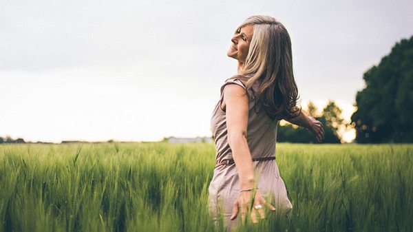 Achtsamkeit können Sie mit Übungen lernen.  - Foto: wundervisuals / iStock 