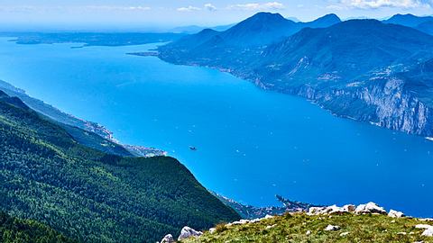 Versteckte Schätze am Gardasee - Foto: PetrBonek/iStock