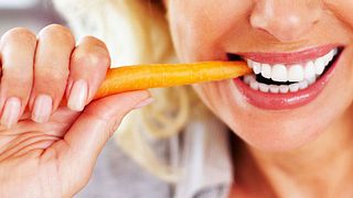 Die besten Lebensmittel für gesunde Zähne  - Foto: Squaredpixels/ iStock