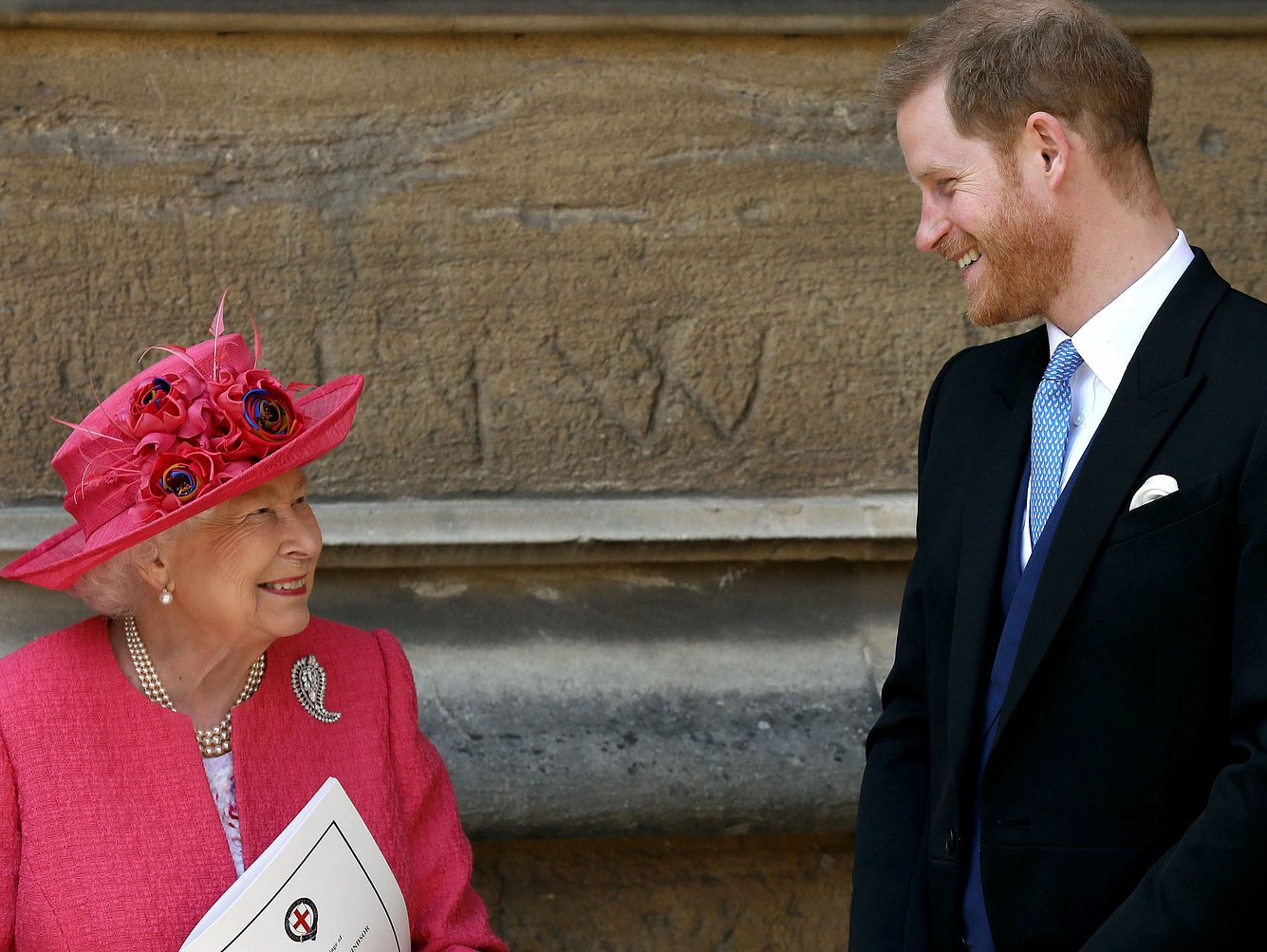Königin Elisabeth II. und ihr Enkel Prinz Harry stehen sich sehr nahe. Königin Elisabeth II. und ihr Enkel Prinz Harry stehen sich sehr nahe.