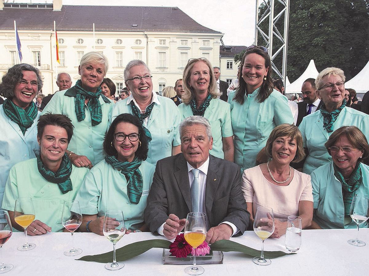 Auch der ehemalige Bundespräsident Joachim Gauck unterstützt die Grünen Damen.