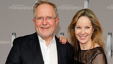 Harald Krassnitzer und Ann-Kathrin Kramer sind seit 10 Jahren verheiratet. - Foto:  Andreas Rentz / Staff / Getty Images