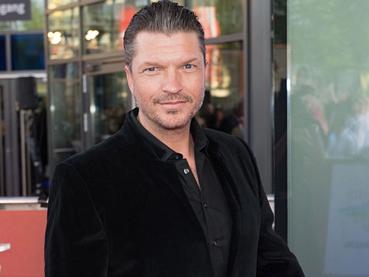 Hardy Krüger Jr. spricht darüber, dass er keine Freundin hat. 