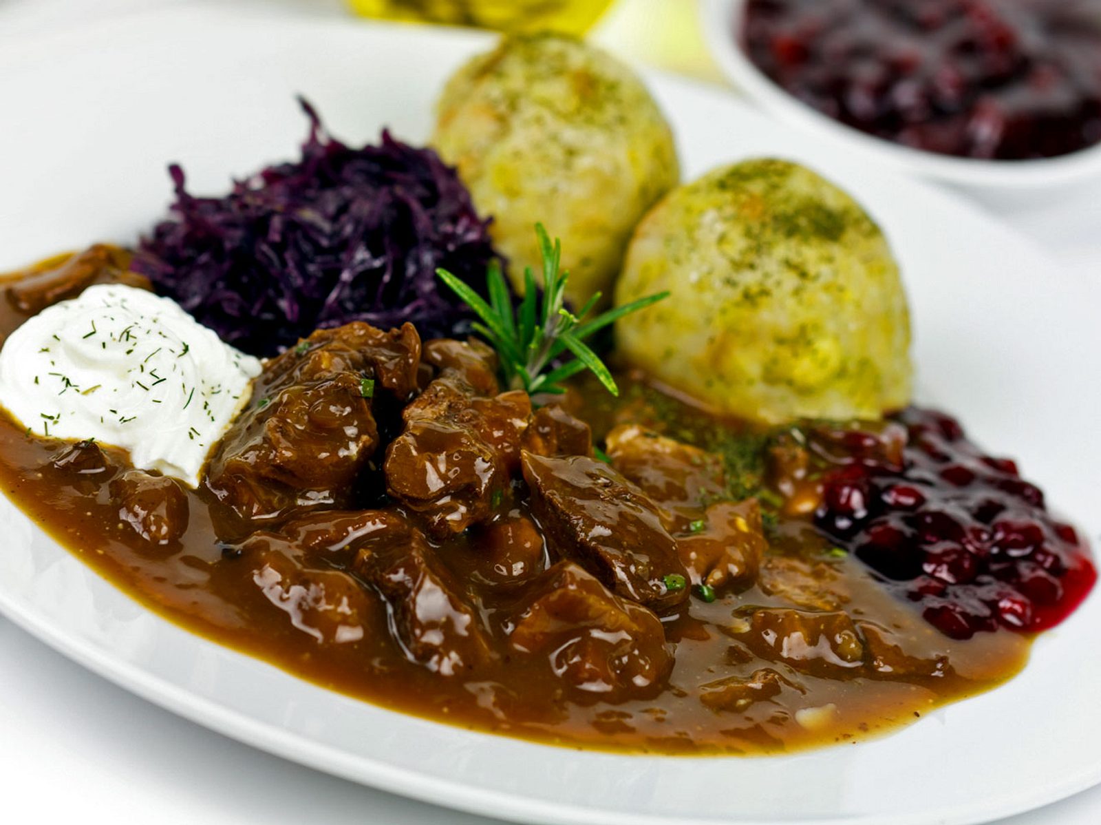 Hirschgulasch nach Omas Rezept: So gelingt der Klassiker | Liebenswert ...