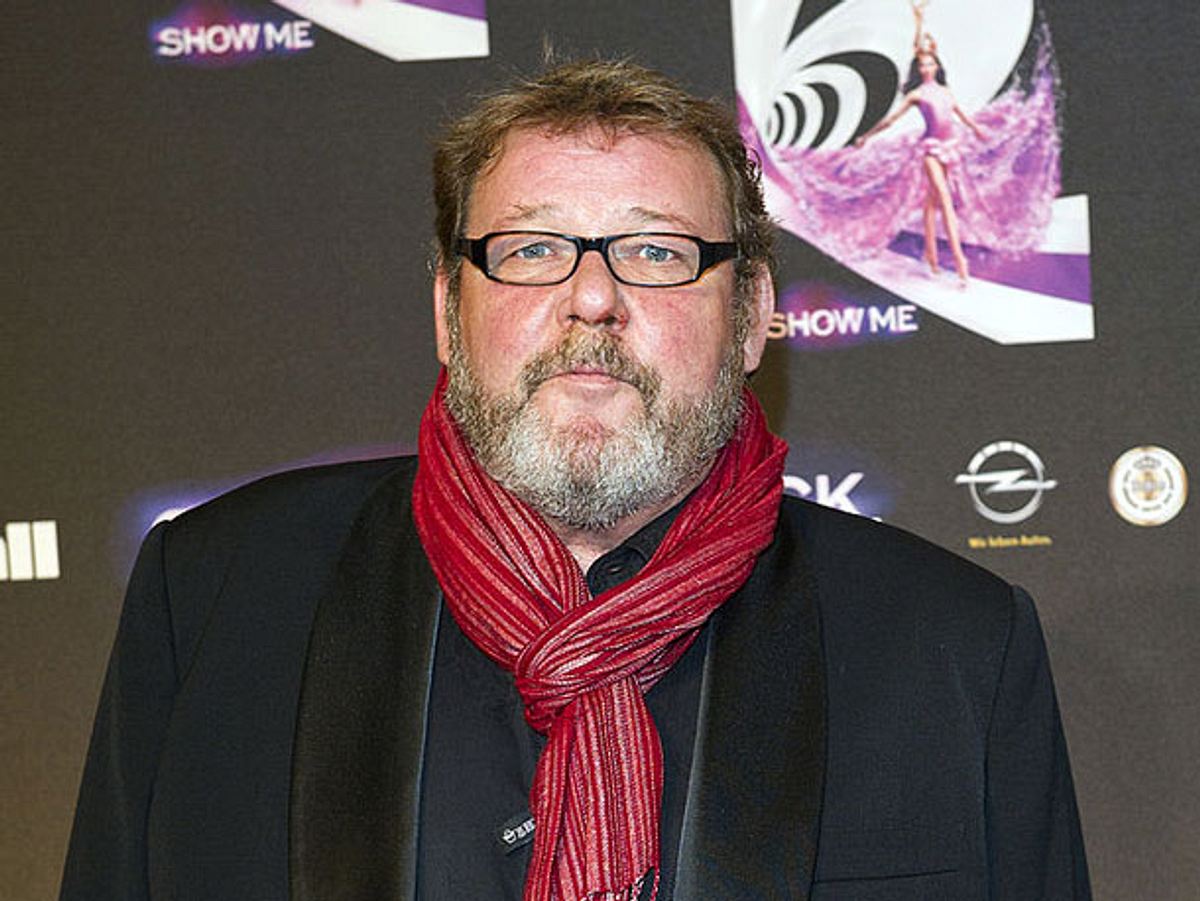 Schauspieler Walter Plathe, der als TV-Landarzt zum Frauenschwarm wurde, bekennt sich in seiner Autobiografie erstmals öffentlich zu seiner Bisexualität.