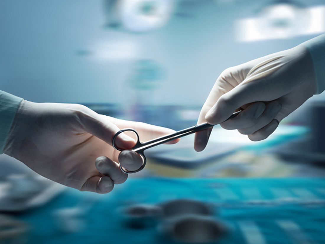 Laut einer Erhebung der Techniker Krankenkasse (TK) ist die Zahl der Verdachtsfälle auf Behandlungsfehler im Jahr 2016 um 26 Prozent angestiegen. Laut einer Erhebung der Techniker Krankenkasse (TK) ist die Zahl der Verdachtsfälle auf Behandlungsfehler im Jahr 2016 um 26 Prozent angestiegen.