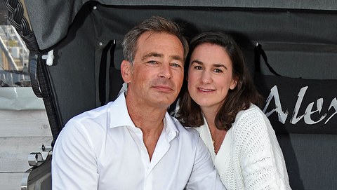  Jan Sosniok mit seiner Ehefrau Nadine. - Foto: Tristar Media / Getty Images