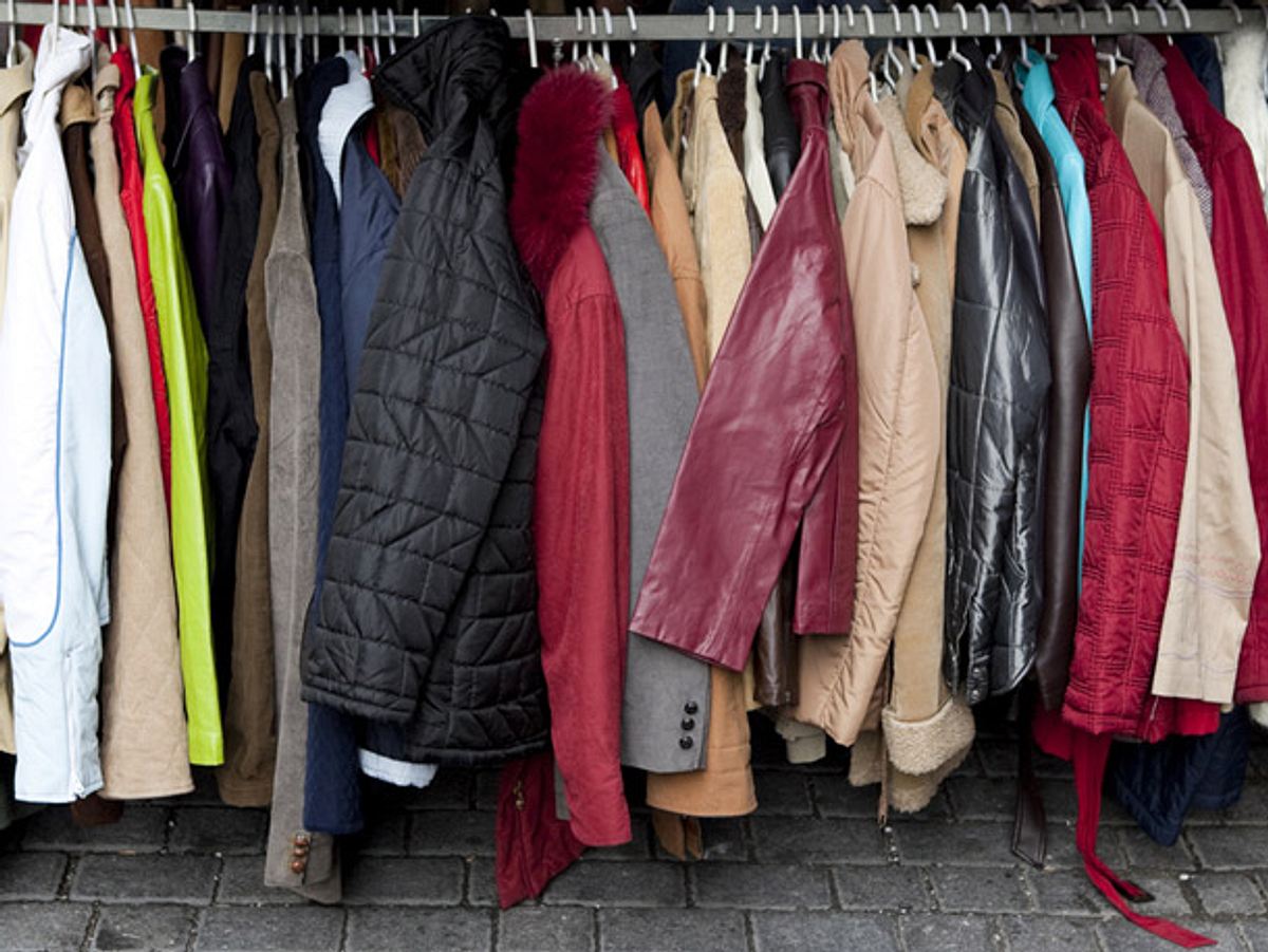 Kälte-Kleiderständer für Obdachlose