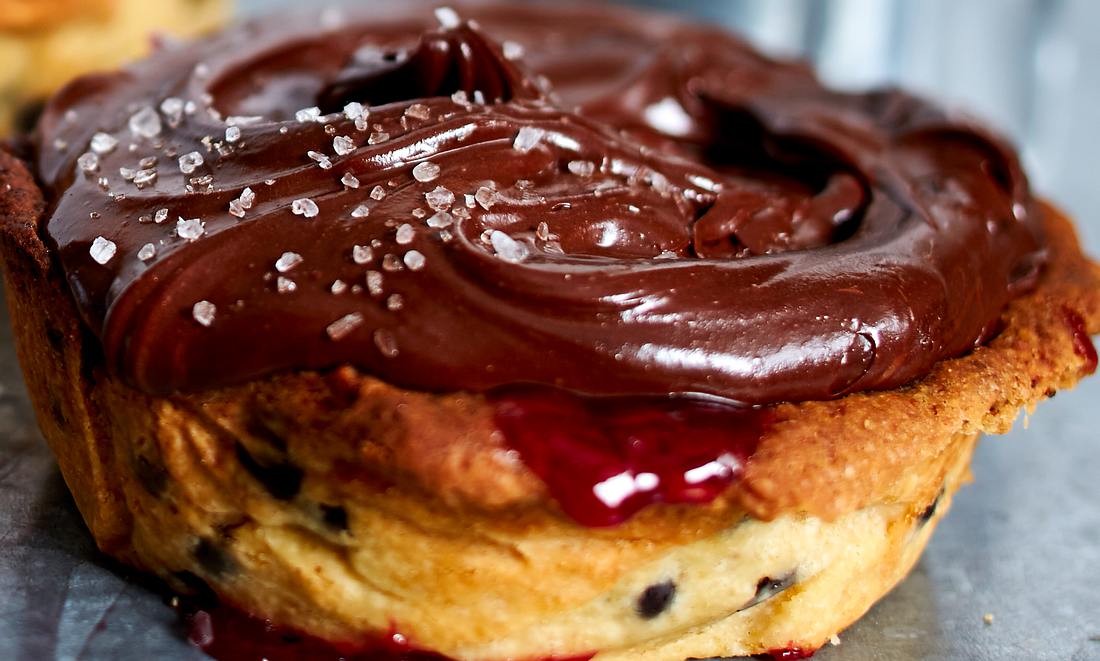 Kirsch-Tartelettes mit Keksboden. Keksboden als Tartelette.
