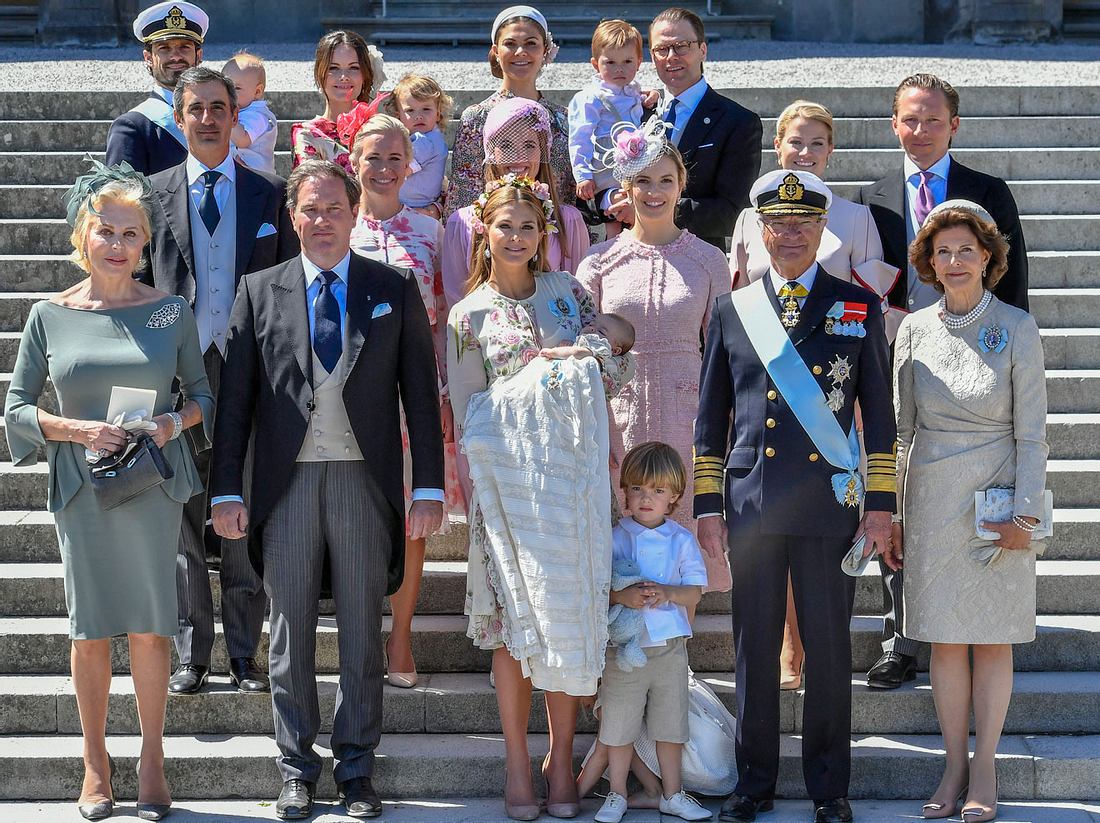 König Carl Gustaf XVI entbindet seine Enkelkinder von ihren royalen Pflichten. König Carl Gustaf XVI entbindet seine Enkelkinder von ihren royalen Pflichten.