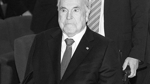 Helmut Kohl gestorben - Foto:  DANIEL ROLAND / Getty Images