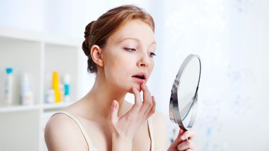 Mittel gegen Lippenherpes - Foto: 	BSIP/gettyimages