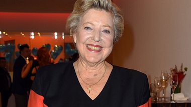 Marie-Luise Marjan spielt von Beginn an in der Lindenstraße mit. - Foto: Tristar Media / Getty Images