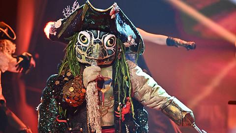 Die Piraten-Schildkröte bei The Masked Singer. - Foto: ProSieben/Willi Weber