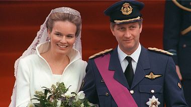 Vor 20 Jahren heiratete Kronprinz Philippe von Belgien seine große Liebe Mathilde. - Foto: PHILIPPE HUGUEN / Staff / GettyImages