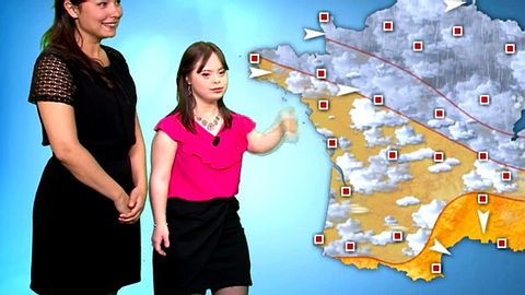 Mélanie leidet am Downsyndrom und führte durch das Wetter beim Sender France 2.  - Foto: Screenshot France 2
