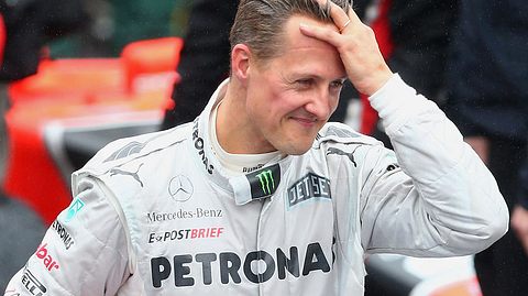 Michael Schumacher scheint es immer besser zu gehen. - Foto: Clive Mason/Getty Images
