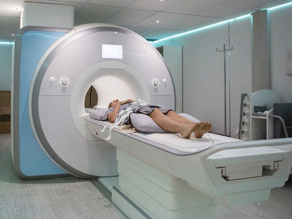 MRT kann eine Alternative zum Röntgen sein