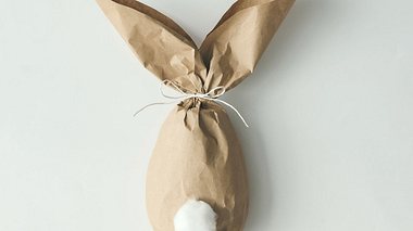 Ostergeschenke selber machen: Hübsch verpackt im Osternest - Foto: ivan101/iStock
