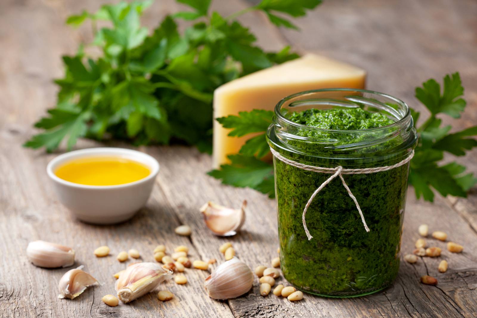 Petersilienpesto selber machen: Leckeres Rezept | Liebenswert Magazin